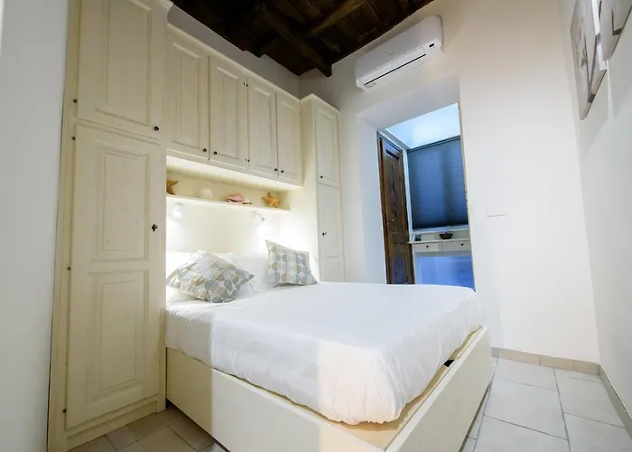 New Navona Elegant Apartamento *